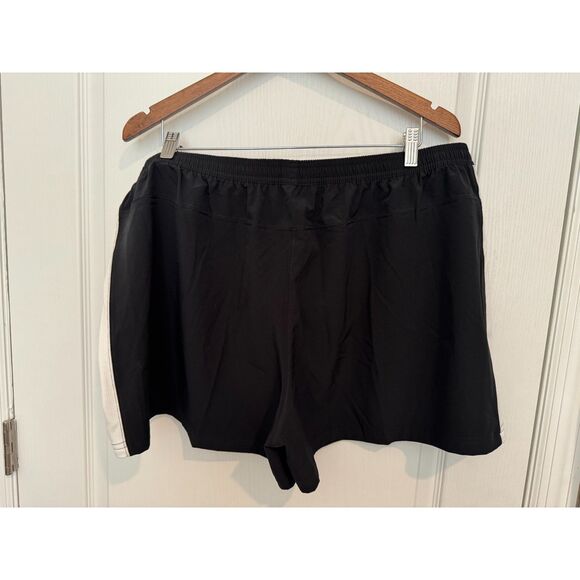 Womans Nike Shorts Size 3X plus size NWT - Picture 4 of 4